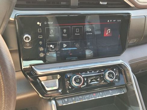 Used 2024 GMC Sierra 2500 Denali w/ Denali Reserve Package image 20