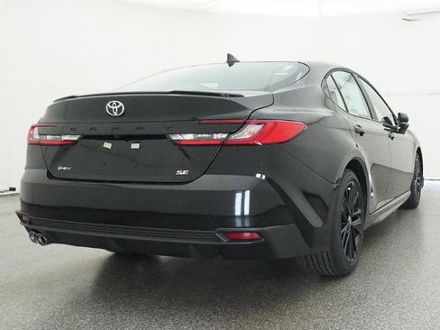 New 2026 Toyota Camry SE FWD image 39