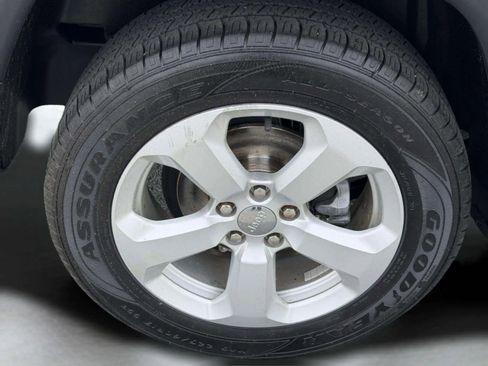 Used 2018 Jeep Compass Latitude AWD/4WD image 43