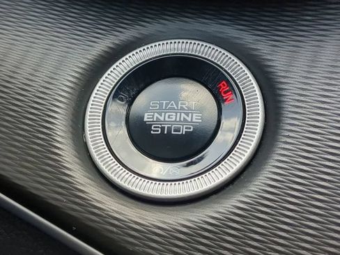 Certified 2025 Jeep Grand Cherokee Altitude AWD/4WD image 36