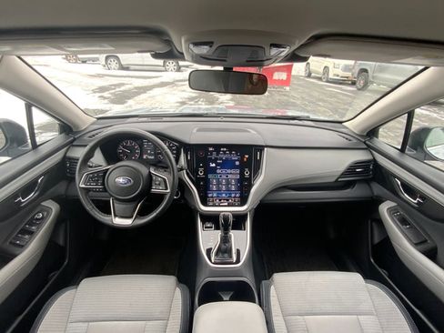 Used 2023 Subaru Outback Premium image 31