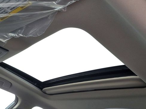 New 2025 Nissan Altima 2.5 SR w/ SR Premium Package image 18