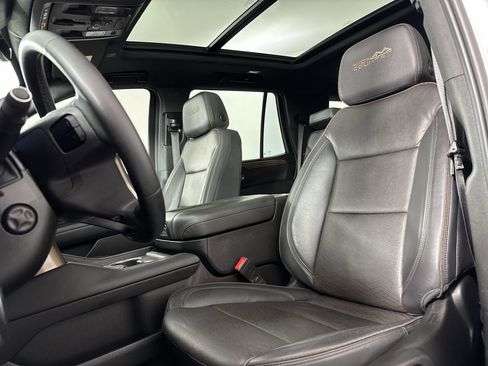 Used 2023 Chevrolet Tahoe High Country AWD/4WD image 19