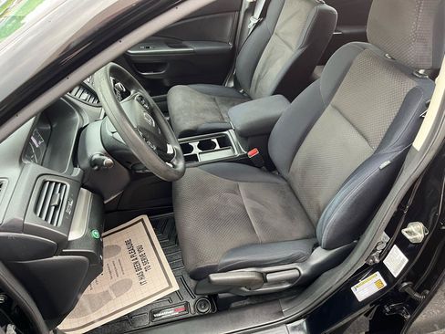 Used 2016 Honda CR-V LX image 22