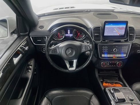 Used 2017 Mercedes-Benz GLS 550 4MATIC image 25