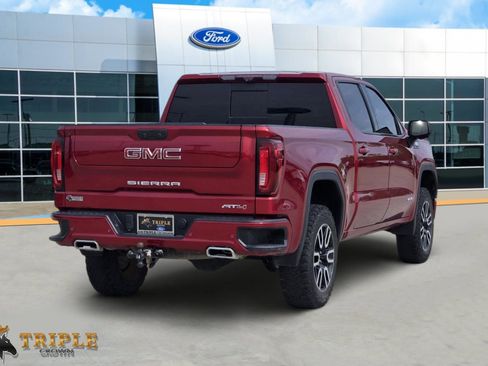 Used 2022 GMC Sierra 1500 AT4 w/ Technology Package AWD/4WD image 5