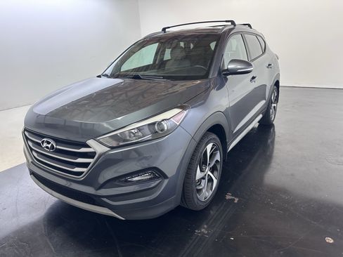 Used 2018 Hyundai Tucson Sport w/ Cargo Package image 9