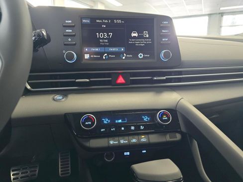 New 2026 Hyundai Elantra Sport FWD image 25