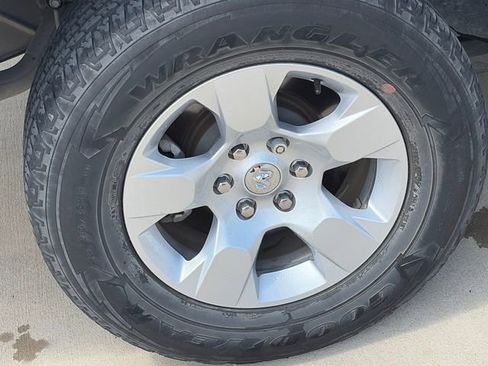 Used 2023 RAM 1500 Lone Star AWD/4WD image 11