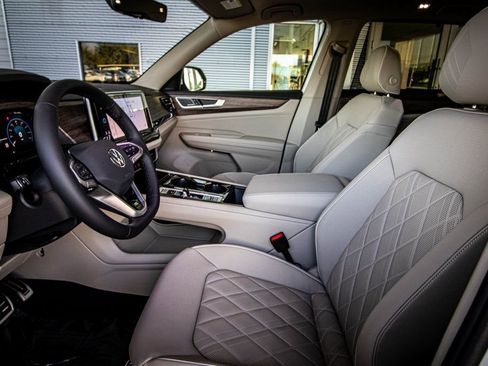 New 2026 Volkswagen Atlas SEL Premium R-Line image 30