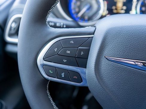 New 2026 Chrysler Pacifica Select image 19