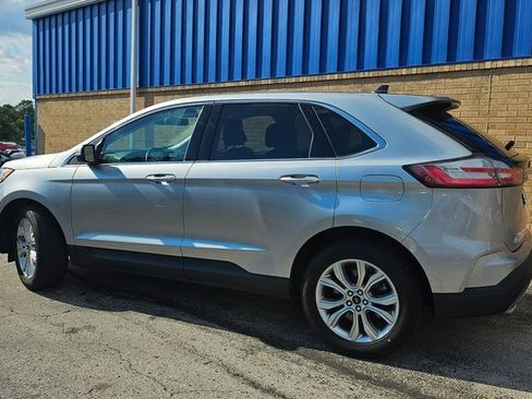 Used 2024 Ford Edge Titanium image 8