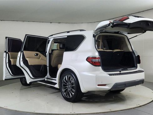 Used 2021 Nissan Armada Platinum w/ Captain's Chairs Package image 11