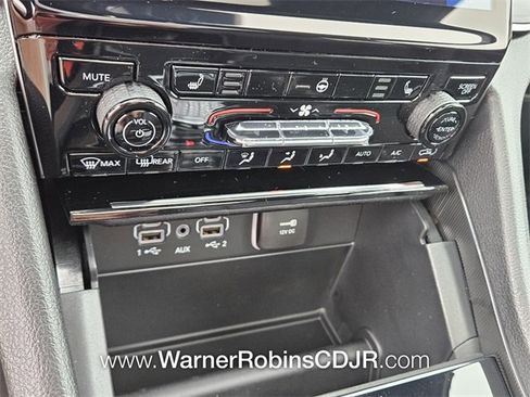 New 2025 Jeep Grand Cherokee Limited w/ Trailer Tow Package image 23