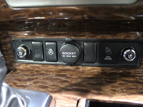 Used 2017 Nissan Armada Platinum image 22