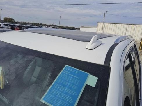 Used 2023 GMC Yukon SLT image 5