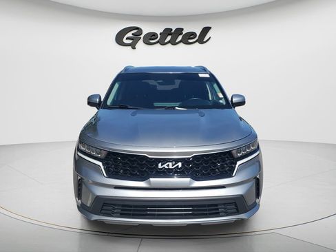 Used 2022 Kia Sorento S FWD image 2