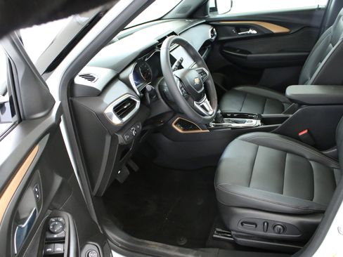 Used 2023 Chevrolet TrailBlazer ACTIV w/ Sun and Liftgate Package AWD/4WD image 22