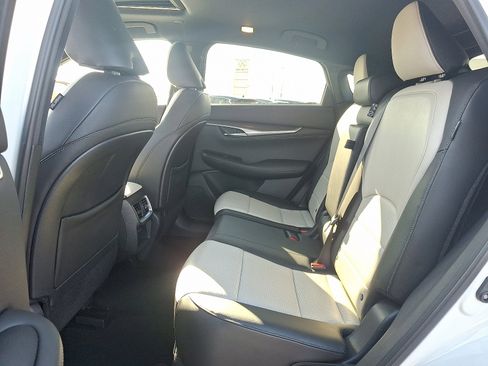 Certified 2023 INFINITI QX55 Luxe w/ Cargo Package image 10