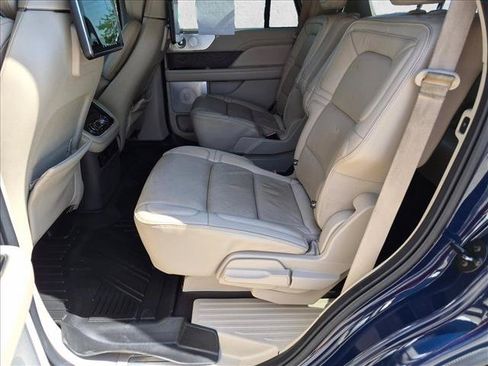 Used 2019 Lincoln Navigator Reserve w/ Cargo Package AWD/4WD image 21