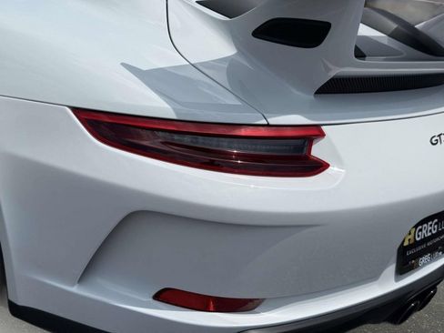 Used 2018 Porsche 911 GT3 RWD image 16