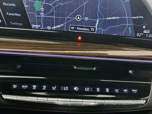 Used 2022 Cadillac Escalade Luxury RWD image 23
