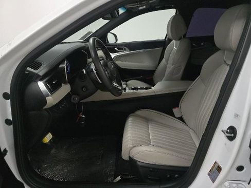 Used 2023 Genesis G70 3.3T w/ Sport Advanced Package image 7