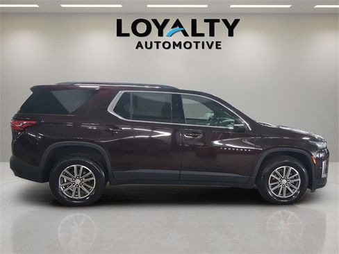 Used 2023 Chevrolet Traverse LT image 6