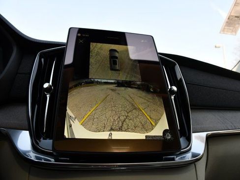 New 2026 Volvo XC90 B6 Ultra w/ Protection Package Premier AWD/4WD image 13