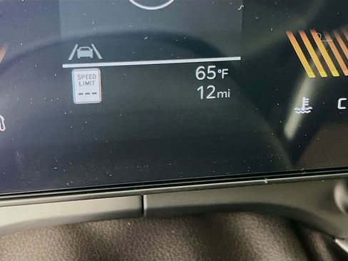 New 2026 Kia Carnival LX FWD image 12