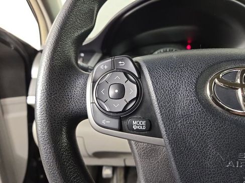 Used 2012 Toyota Camry LE image 22