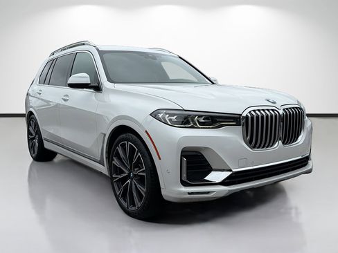 Used 2022 BMW X7 xDrive40i w/ Executive Package AWD/4WD image 1