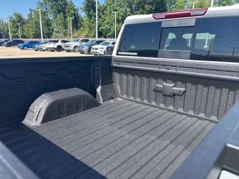 New 2026 Chevrolet Silverado 1500 LT AWD/4WD image 9