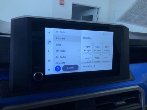 Certified 2025 Toyota Tacoma TRD Off-Road image 23