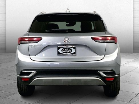 Used 2023 Buick Envision Essence image 3