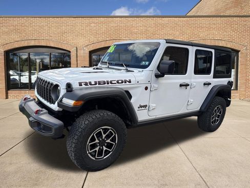 Used 2026 Jeep Wrangler Unlimited Rubicon AWD/4WD image 8