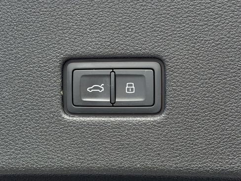 Certified 2026 Audi Q8 Premium Plus AWD/4WD image 19