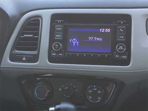 Used 2022 Honda HR-V LX image 17