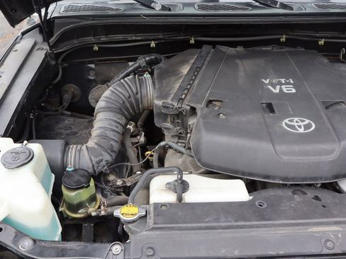 Used 2007 Toyota FJ Cruiser 4WD image 35