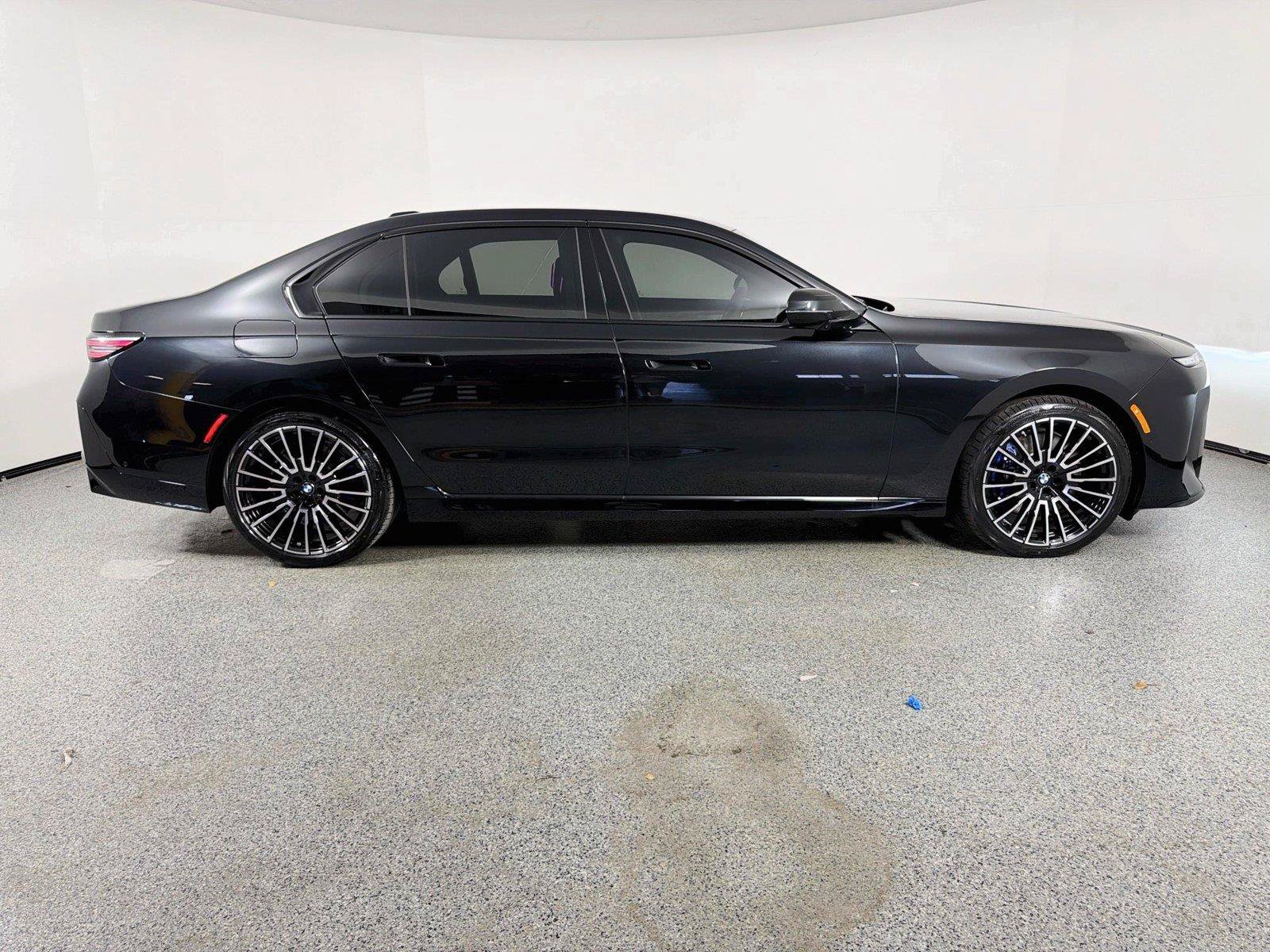 New 2027 BMW 740i xDrive w/ Executive Package AWD/4WD image 4