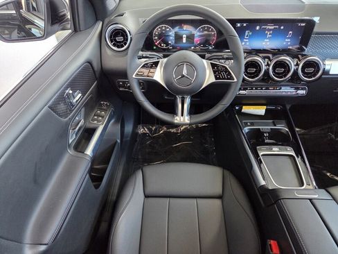 New 2026 Mercedes-Benz GLB 250 image 14