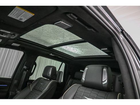 Used 2022 Cadillac Escalade Sport Platinum w/ Heavy-Duty Trailer Package image 39