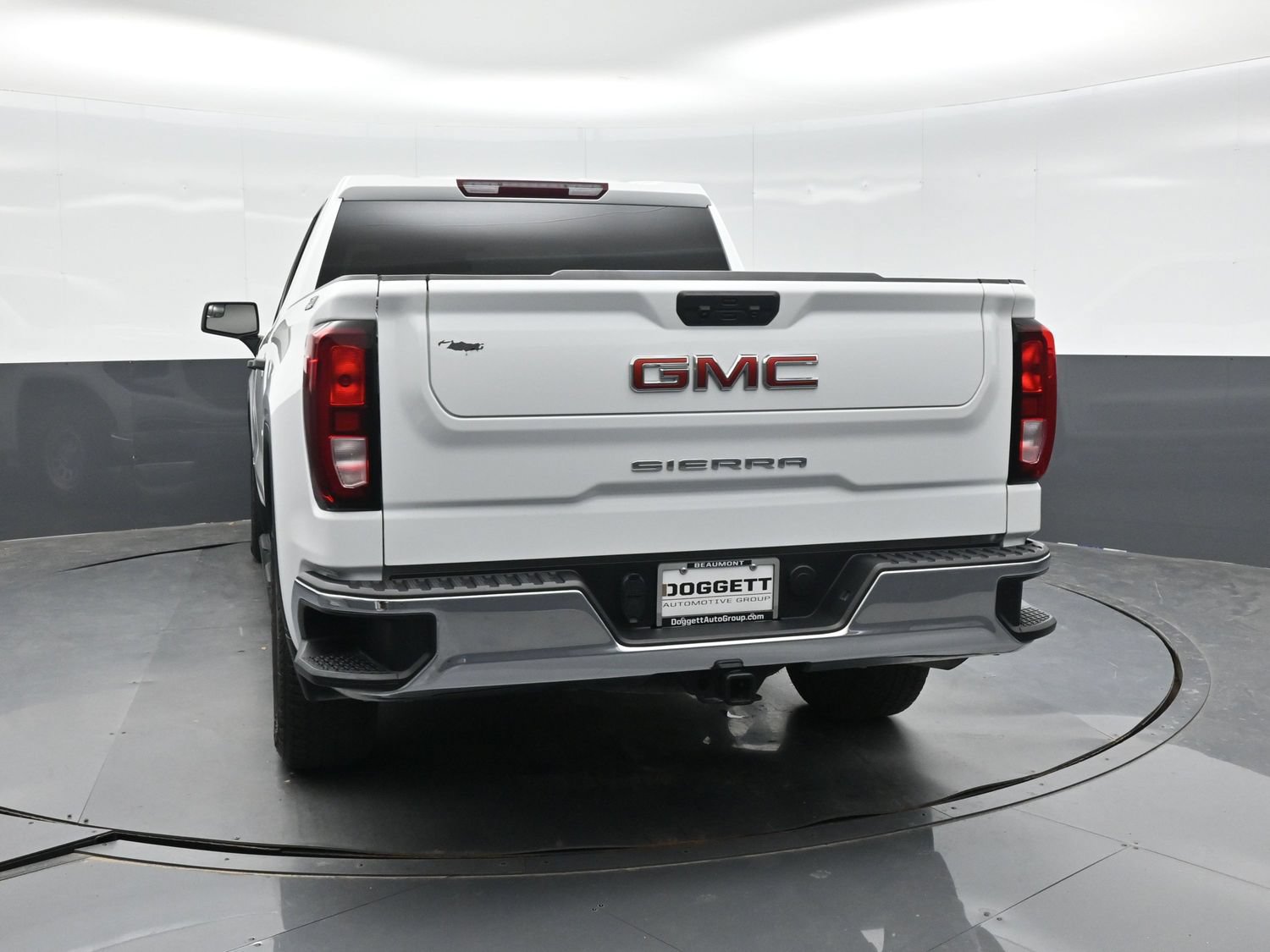 Used 2025 GMC Sierra 1500 Pro w/ Pro Value Package AWD/4WD image 7