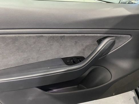 Used 2017 Tesla Model 3 Long Range image 12