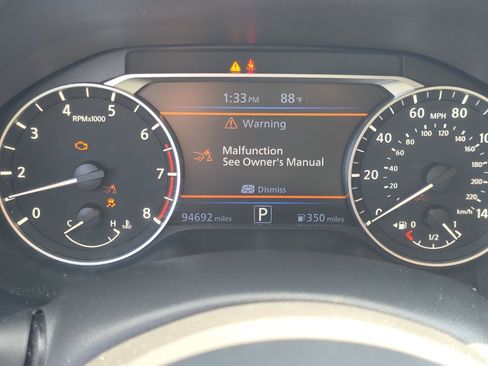 Used 2020 Nissan Altima 2.5 SR w/ Premium Package FWD image 2