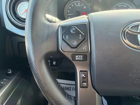 Used 2017 Toyota Tacoma TRD Pro AWD/4WD image 28