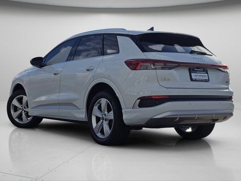 Used 2023 Audi Q4 e-tron Premium Plus image 23