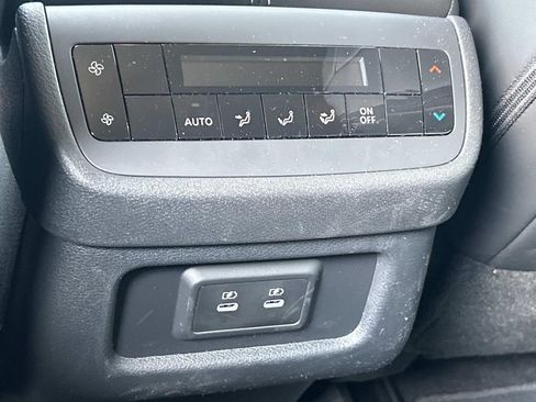 New 2026 Nissan Pathfinder SL FWD image 21