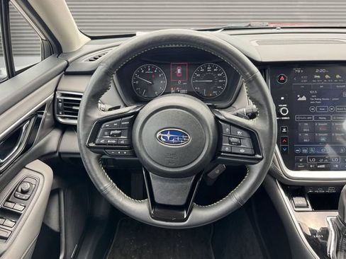 Used 2025 Subaru Outback Onyx Edition XT AWD/4WD image 13