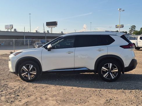 Used 2023 Nissan Rogue SL w/ SL Premium Package FWD image 3
